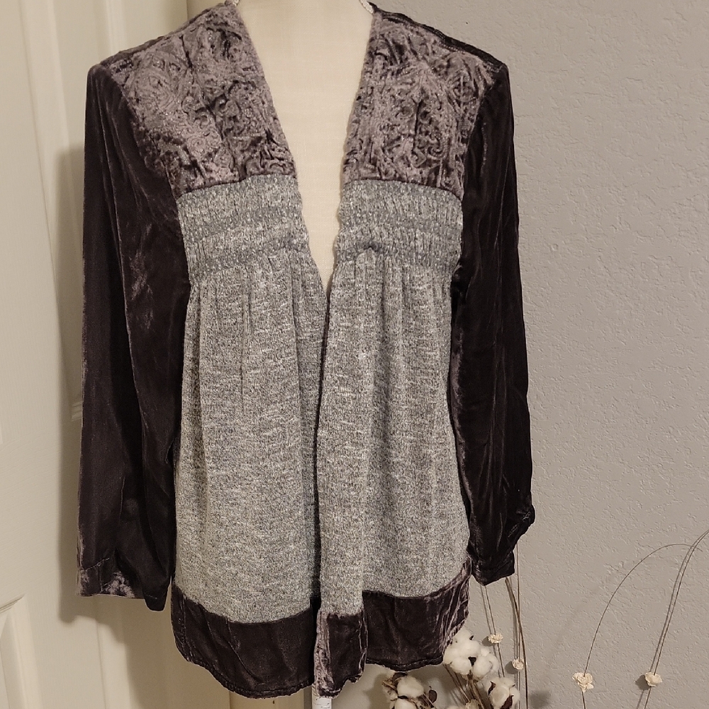 Gimmicks By BKE Velour
Lined Jacket